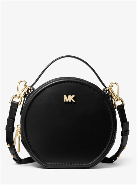 michael kors delany|Delaney Medium Leather Canteen Crossbody Bag .